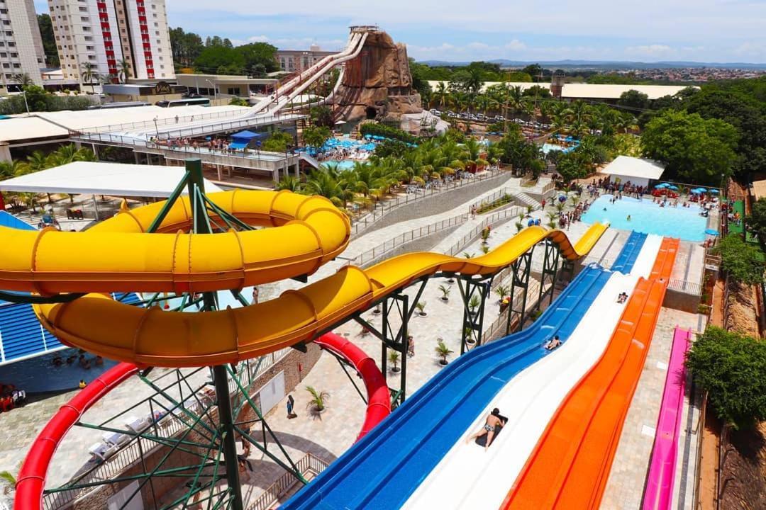 Piazza Diroma Acesso Diroma Acqua Park Gratuito Star Temporada Lejlighedshotel Caldas Novas Eksteriør billede